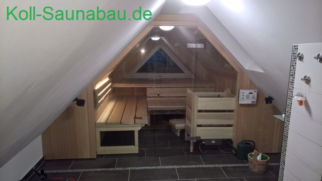 Koll-Comfort-Sauna mit beidsietiger Deckenschrge in Berlin Hohen Neuendorf